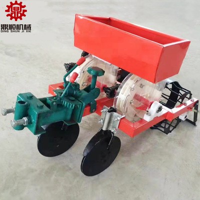 手扶拖拉機(jī)牽引花生播種機(jī)自動(dòng)膜上點(diǎn)播花生播種覆膜機(jī)工廠(chǎng)價(jià)格發(fā)