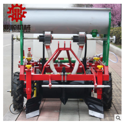 四輪車(chē)帶免人工破膜施肥噴藥起壟花生精播機(jī)膜上點(diǎn)播覆膜播種機(jī)
