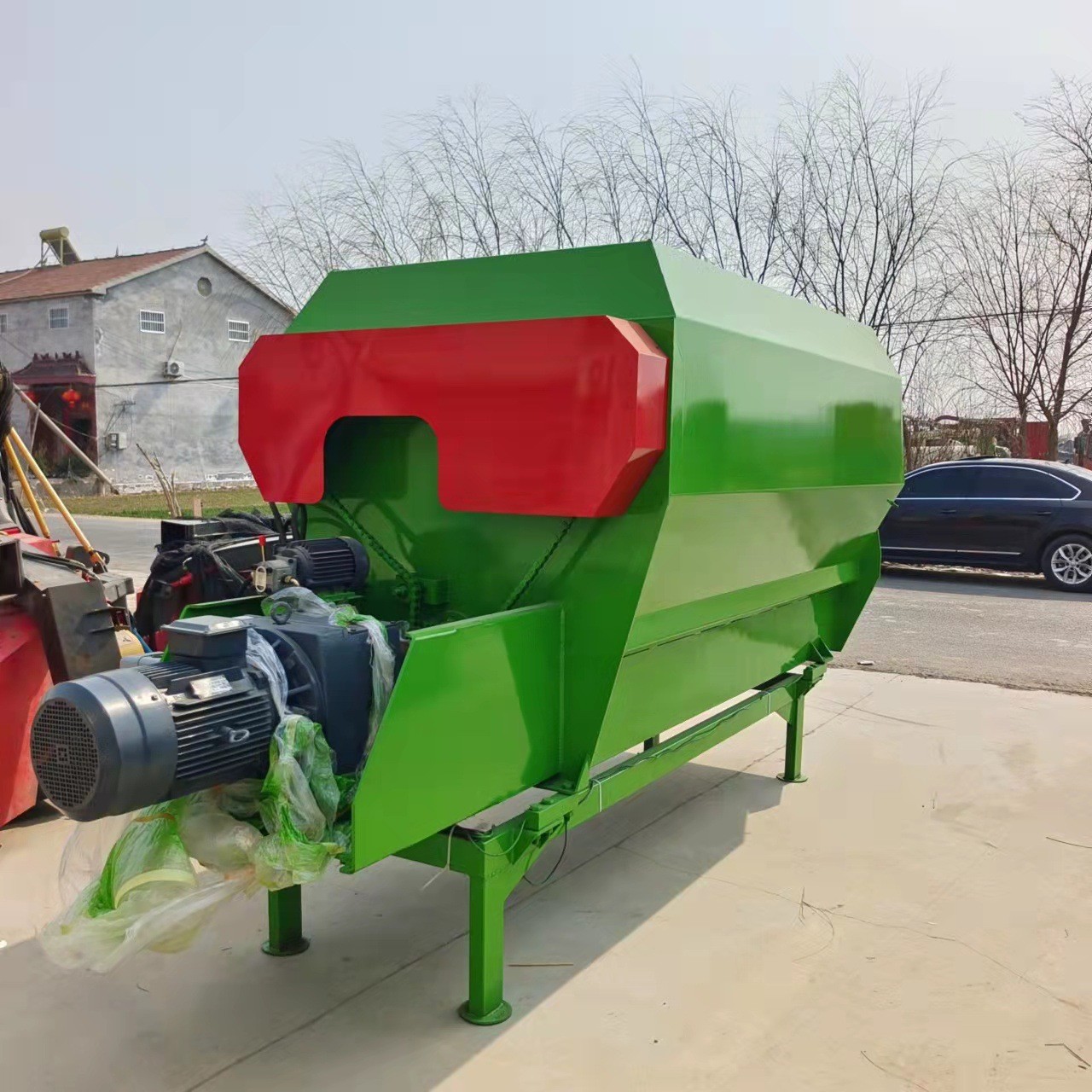 干濕混合草料攪拌機(jī) TMR養(yǎng)殖場(chǎng)飼料混合機(jī) 小麥秸稈攪拌機(jī)