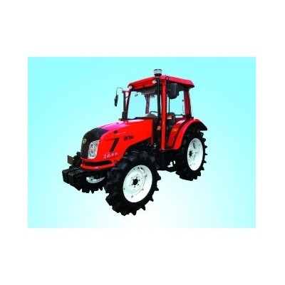 東風704輪式拖拉機
