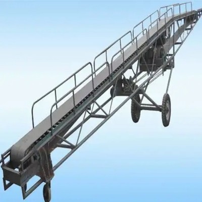 爬坡輸送機皮帶機 運輸角度可達(dá)到90° 運行平穩(wěn) 支持定做