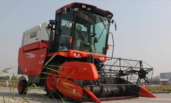 久保田PRO100小麥聯(lián)合收割機