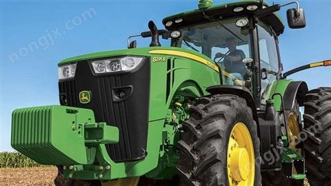 8R系列270-320馬力拖拉機(jī)